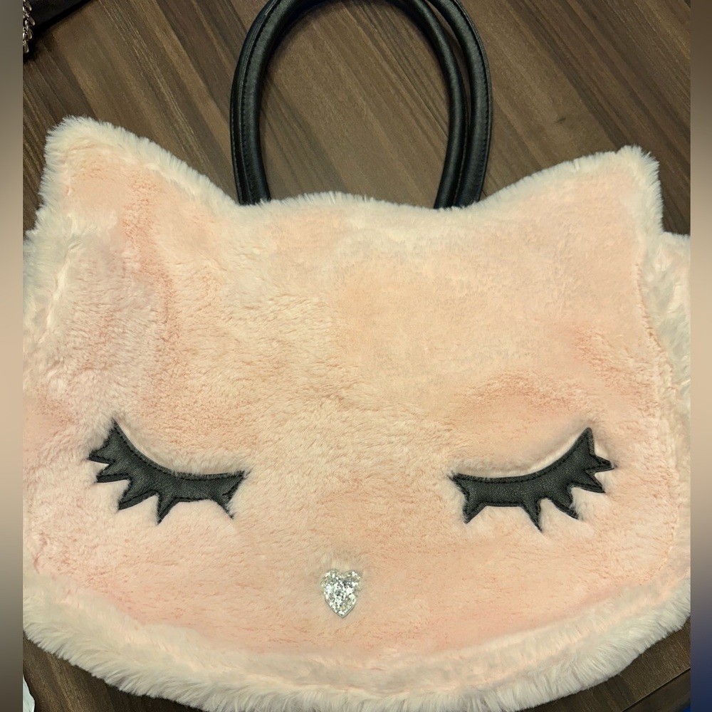 NWOT Betsey Johnson fuzzy cat bag - Picture 2 of 6